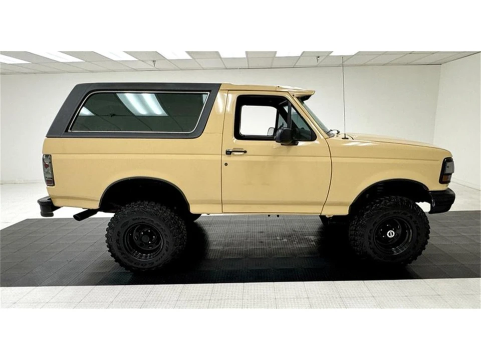1992 Ford Bronco 5th Gen - Image 6 of 31