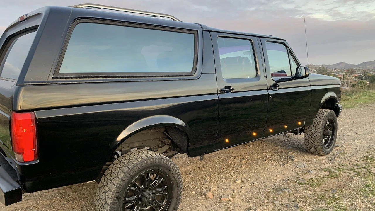 1992 Ford Bronco 5th Gen - Image 17 of 24