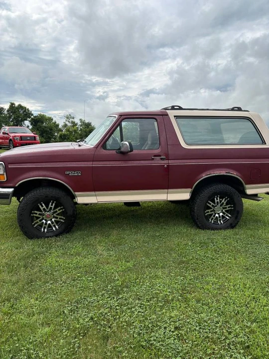 1992 Ford Bronco 5th Gen - Image 2 of 22