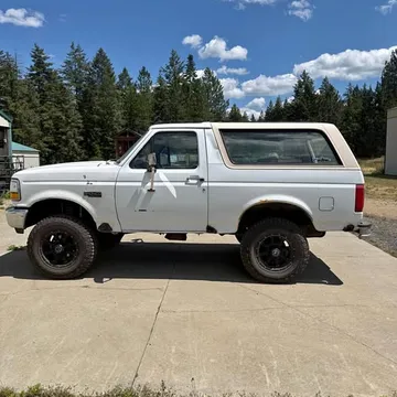 1992 Ford Bronco Custom 4x4