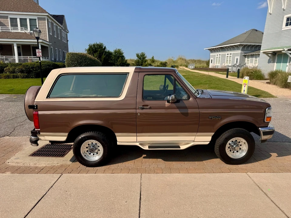 1992 Ford Bronco 5th Gen - Image 5 of 31