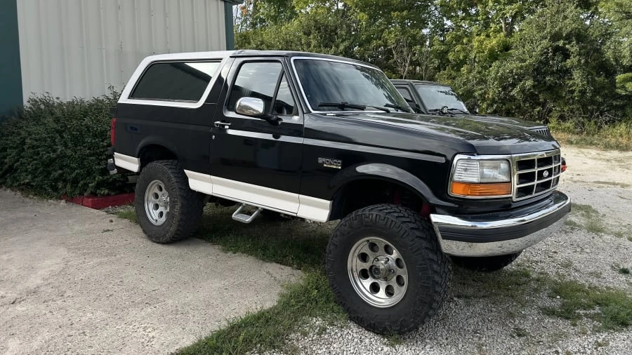 1992 Ford Bronco 5th Gen - Image 2 of 10