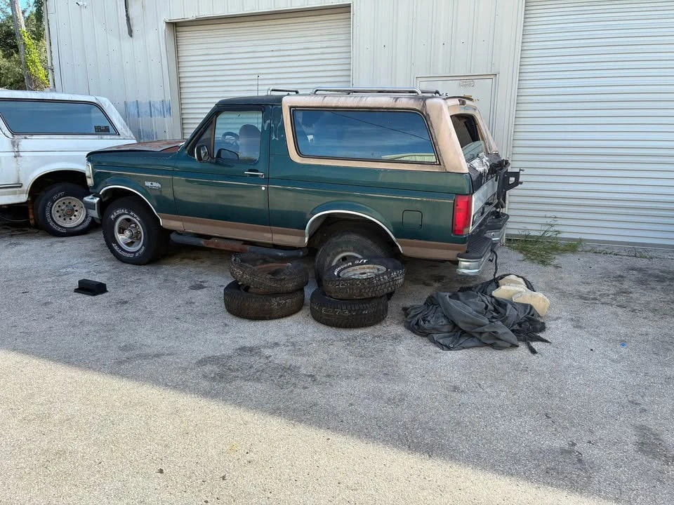 1992 Ford Bronco 5th Gen - Image 3 of 11