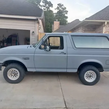 1992 Ford Bronco XLT