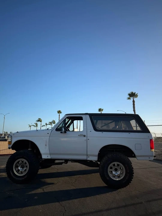 1992 Ford Bronco 5th Gen - Image 4 of 20