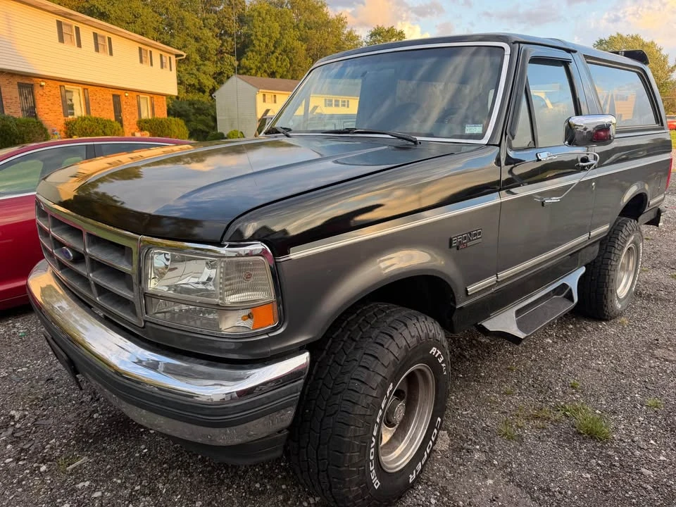 1992 Ford Bronco 5th Gen - Image 2 of 13