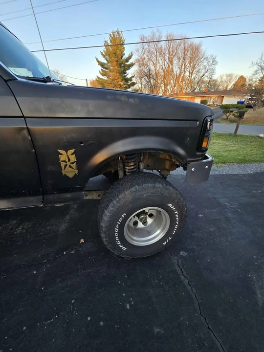 1992 Ford Bronco 5th Gen - Image 9 of 11