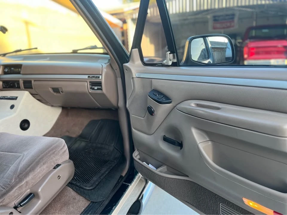 1992 Ford Bronco 5th Gen - Image 10 of 16