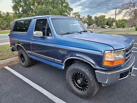 1992 Ford Bronco XLT Sport Utility 2D