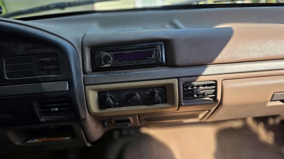 1992 Ford Bronco 5th Gen - Image 8 of 10
