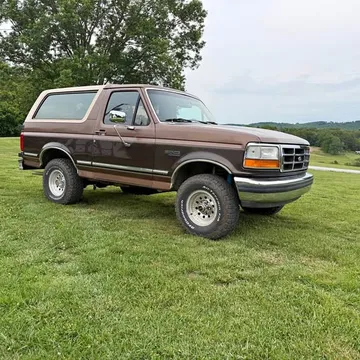 1992 Ford Bronco Sport Utility 2D