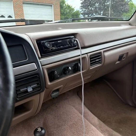 1992 Ford Bronco 5th Gen - Image 11 of 16