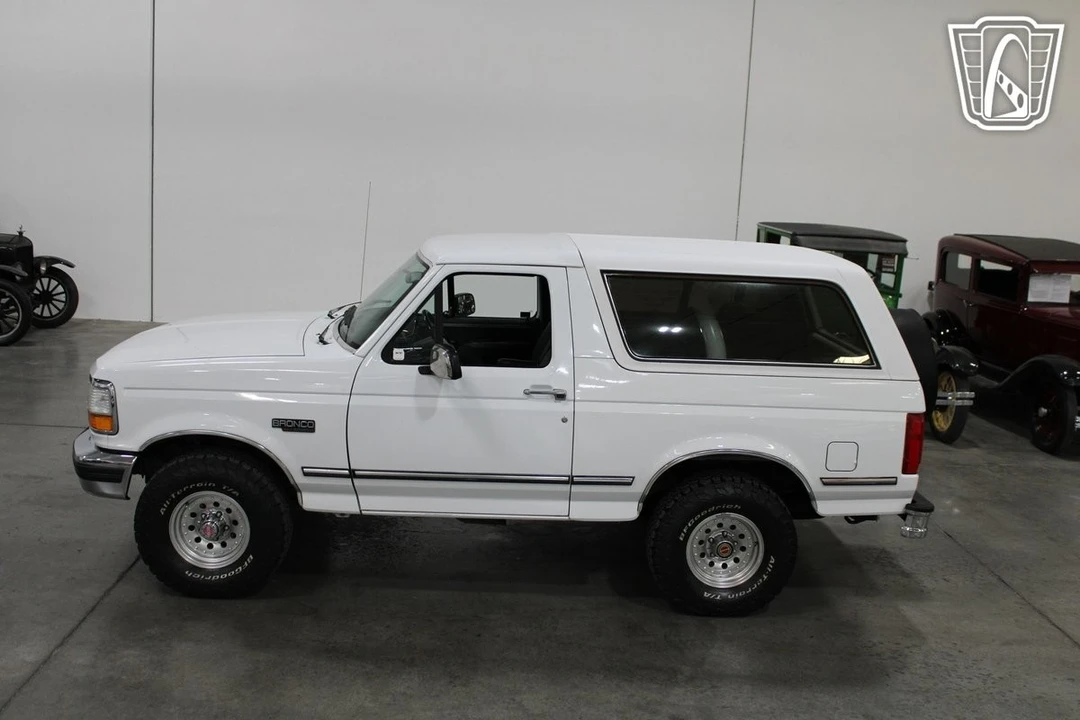 1992 Ford Bronco 5th Gen - Image 5 of 12