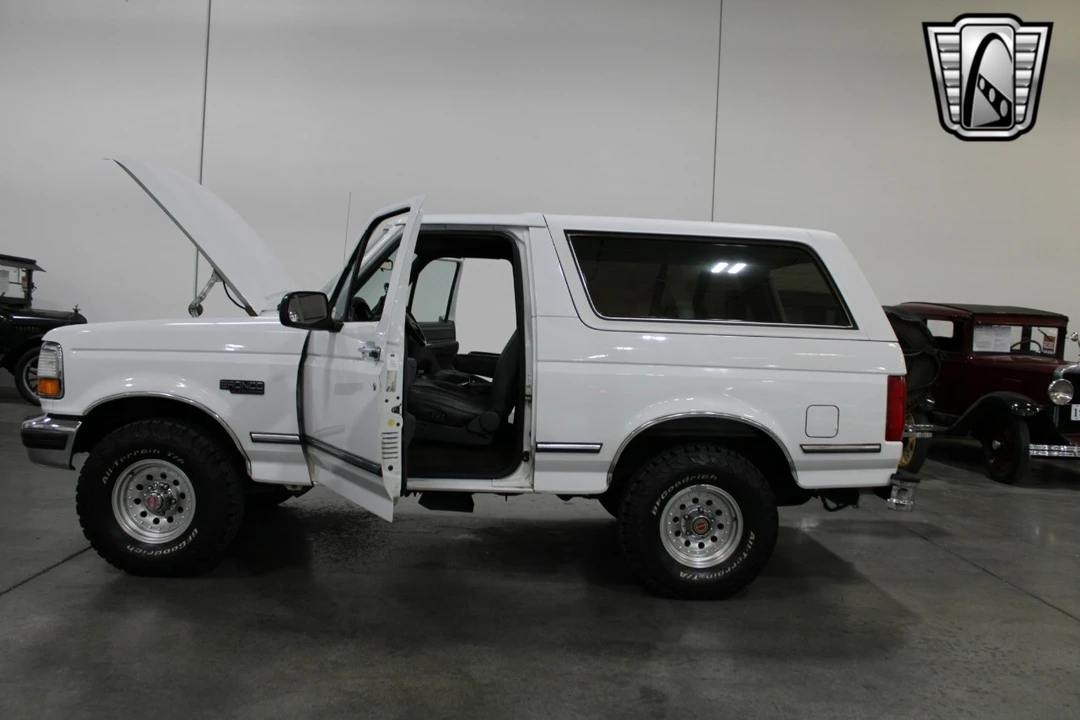 1992 Ford Bronco 5th Gen - Image 9 of 12