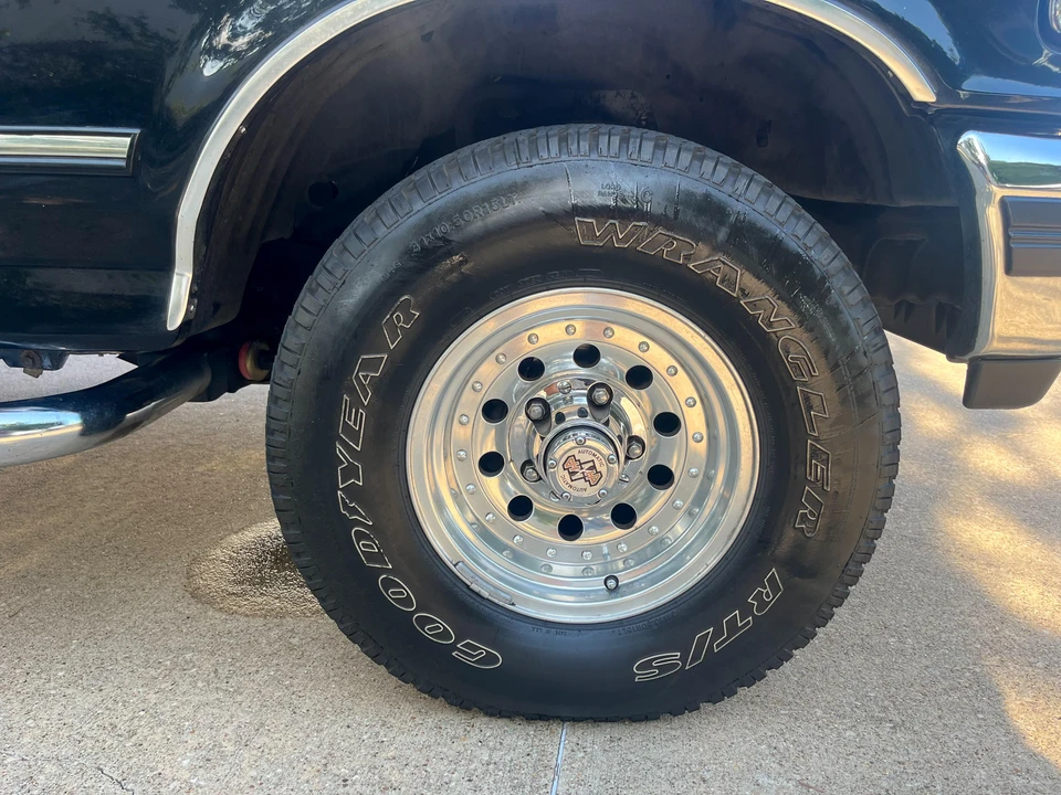 1992 Ford Bronco 5th Gen - Image 29 of 31