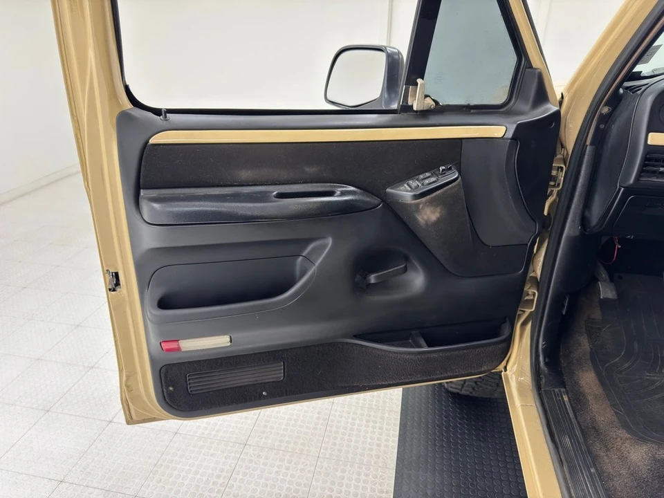 1992 Ford Bronco 5th Gen - Image 28 of 31