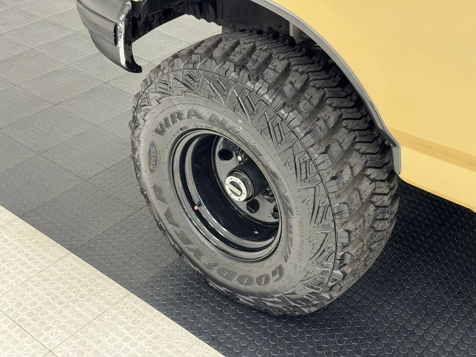 1992 Ford Bronco 5th Gen - Image 11 of 12