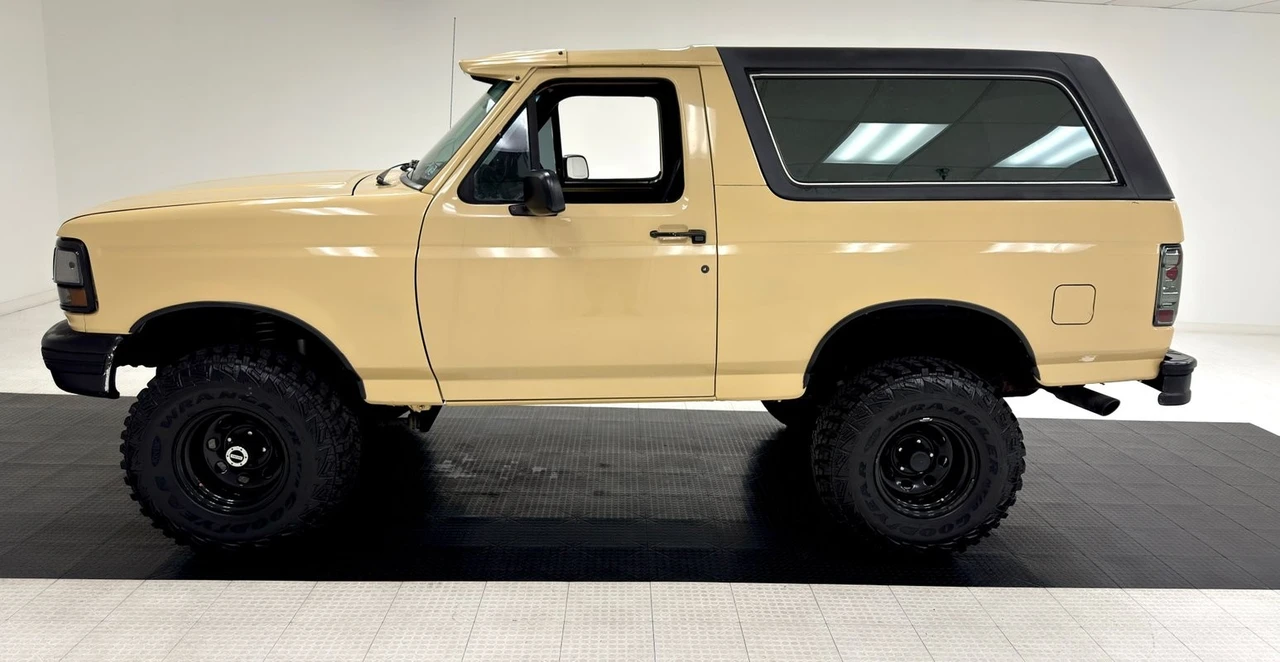 1992 Ford Bronco 5th Gen - Image 2 of 12