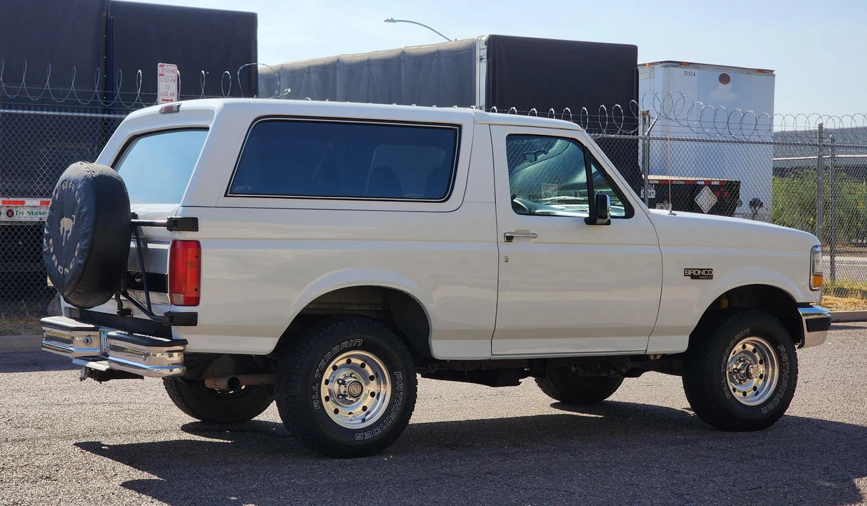 1992 Ford Bronco 5th Gen - Image 15 of 31