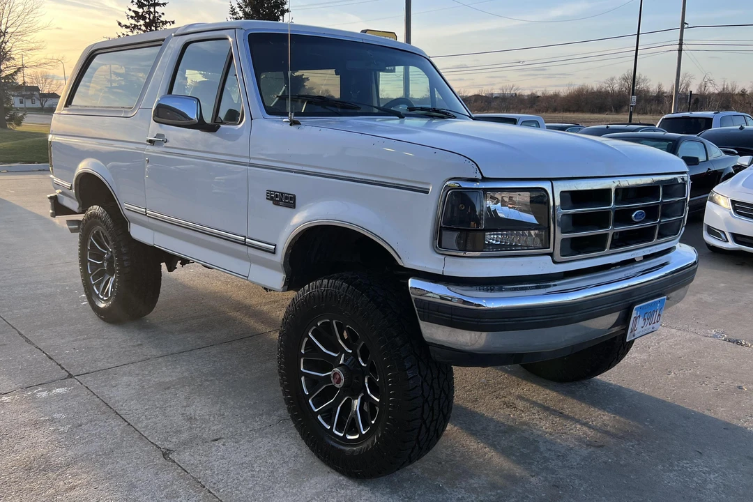 1992 Ford Bronco 5th Gen - Image 2 of 31