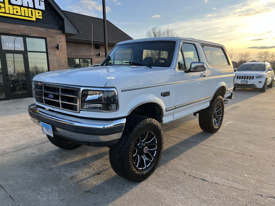 1992 Ford Bronco 5th Gen - Image 8 of 31