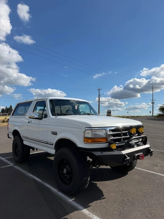 1992 Ford Bronco 5th Gen - Image 2 of 12