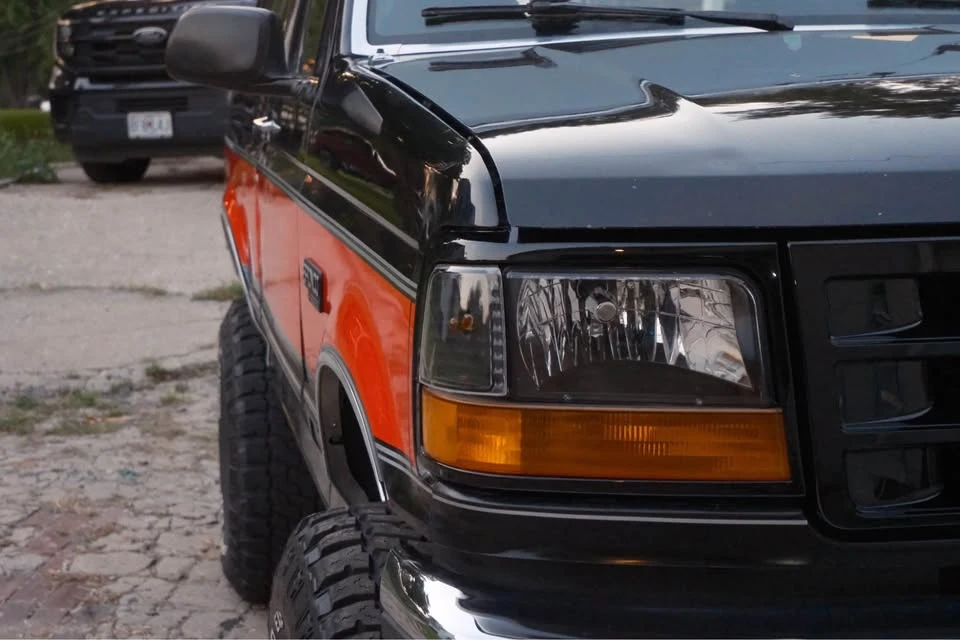 1992 Ford Bronco 5th Gen - Image 3 of 17