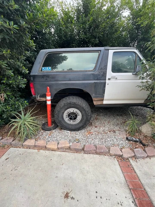 1992 Ford Bronco 5th Gen - Image 2 of 8