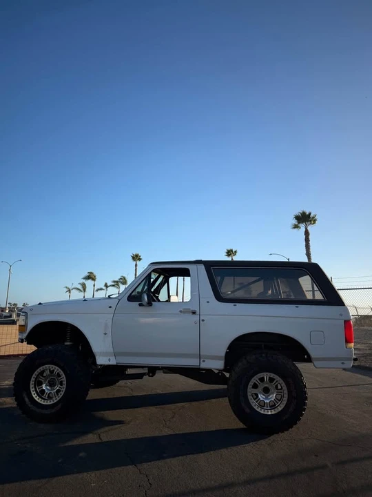 1992 Ford Bronco 5th Gen - Image 5 of 20