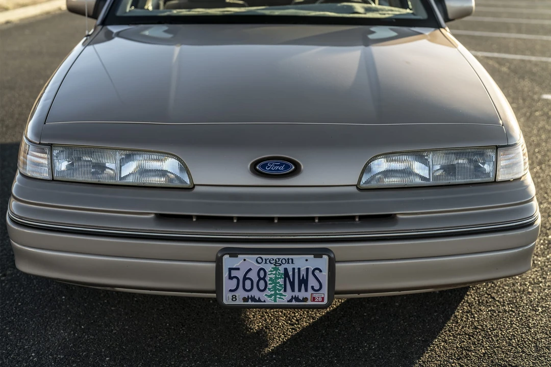 1992 Ford Crown Victoria - Image 11 of 31