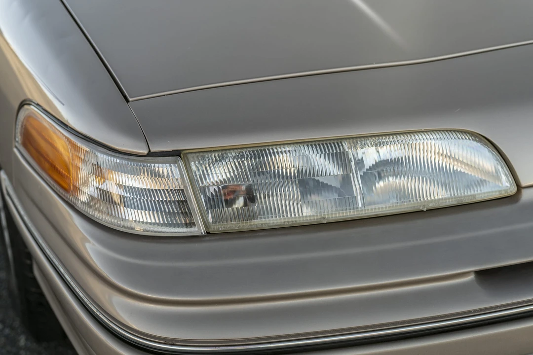 1992 Ford Crown Victoria - Image 12 of 31