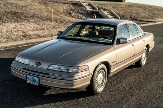 1992 Ford Crown Victoria