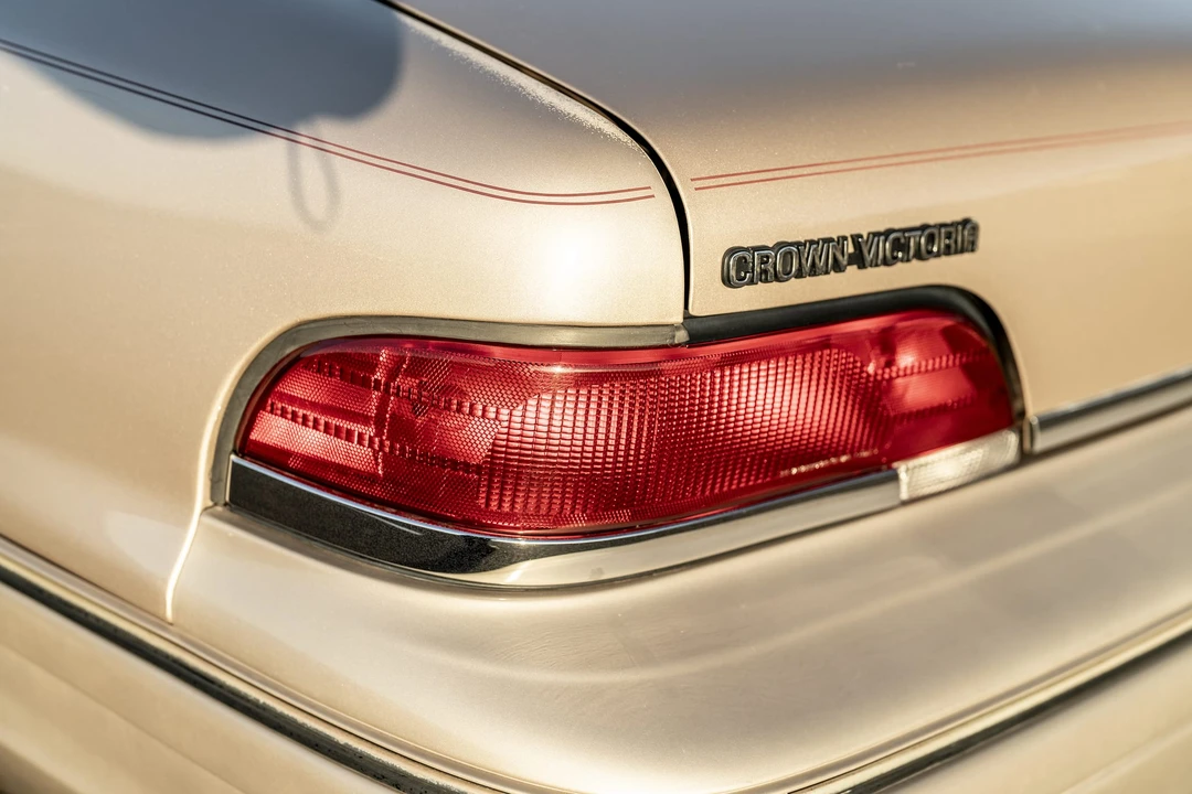 1992 Ford Crown Victoria - Image 28 of 31