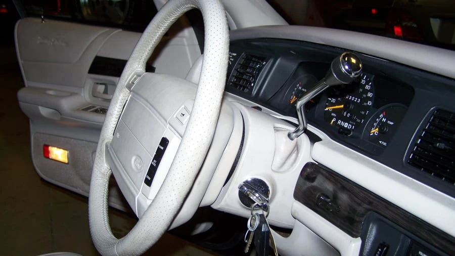 1992 Ford Crown Victoria - Image 5 of 26
