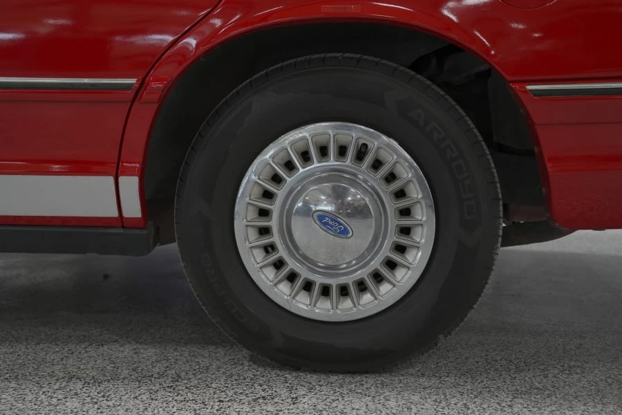 1992 Ford Crown Victoria - Image 30 of 31