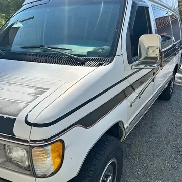 1992 Ford E-350 Club Wagon