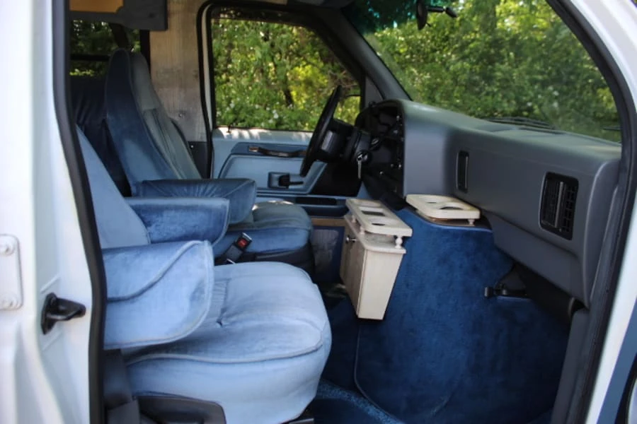 1992 Ford Econoline Van - Image 10 of 10