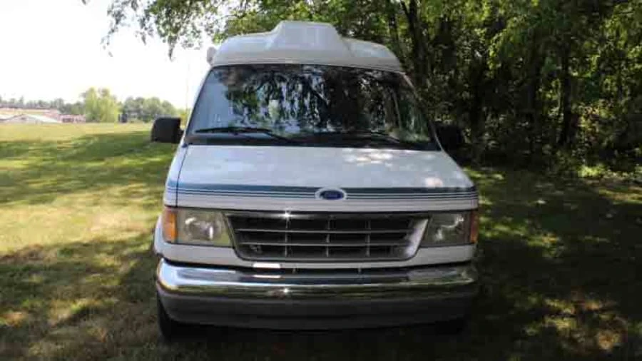 1992 Ford Econoline Van - Image 4 of 10