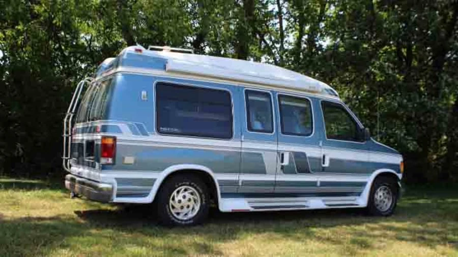 1992 Ford Econoline Van - Image 3 of 10