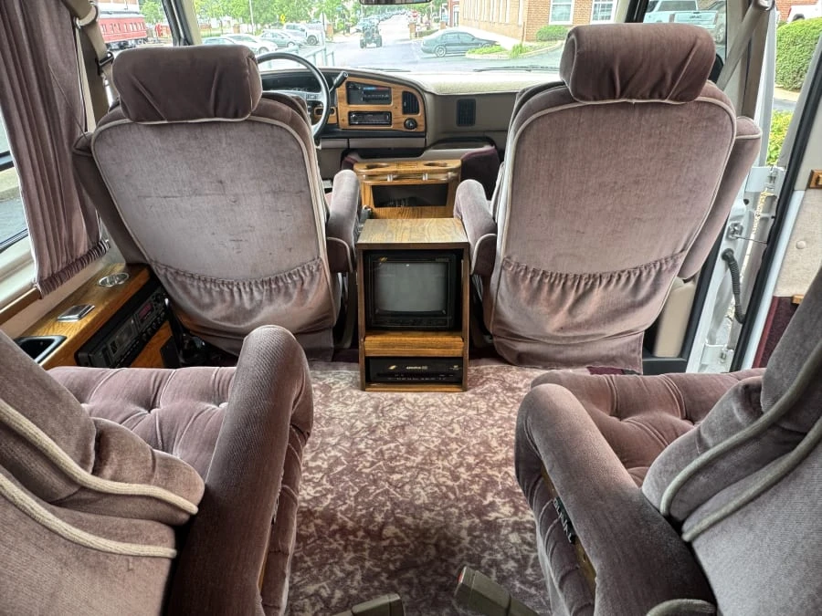 1992 Ford Econoline Van - Image 10 of 13