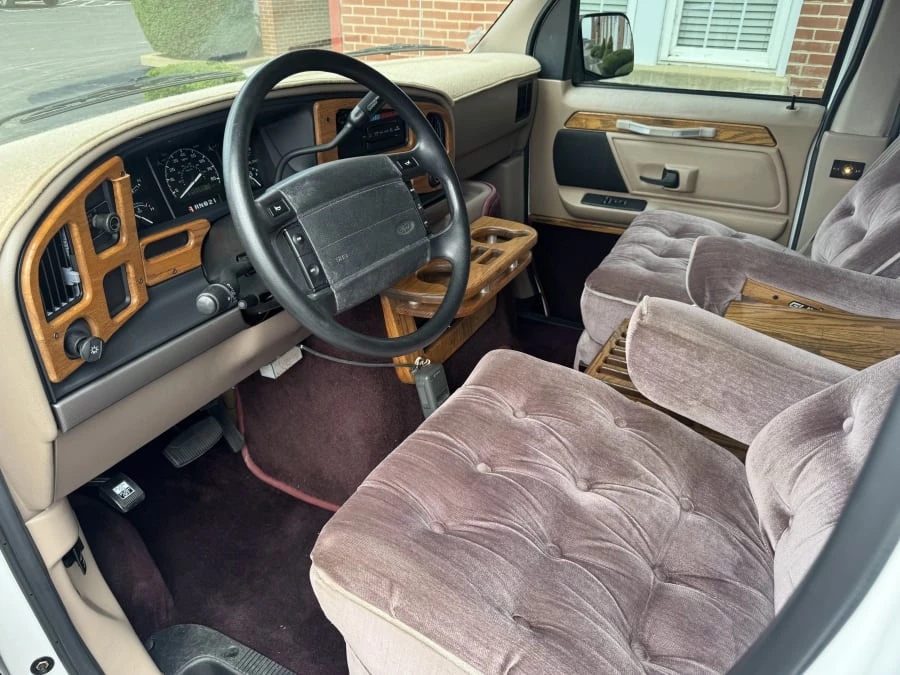 1992 Ford Econoline Van - Image 5 of 13