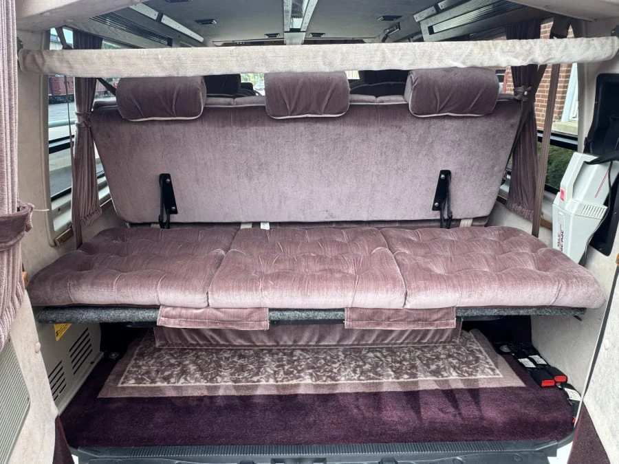 1992 Ford Econoline Van - Image 12 of 13