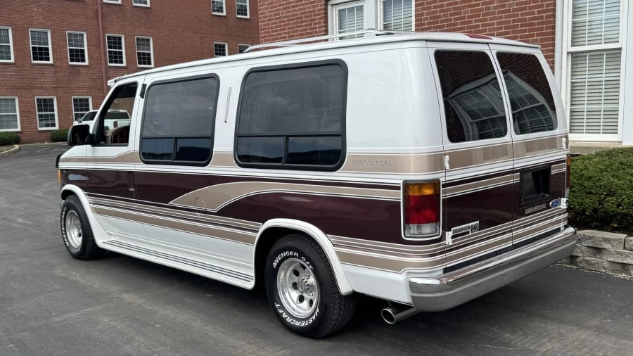 1992 Ford Econoline Van - Image 3 of 13
