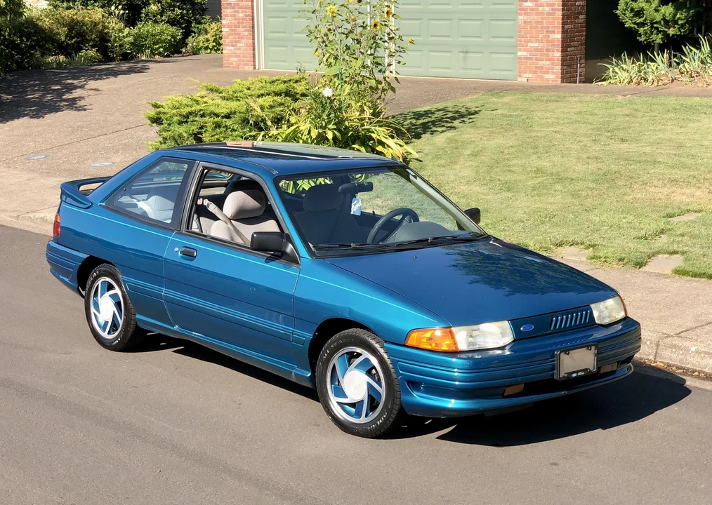 1992 Ford Escort (North America) - Image 18 of 31