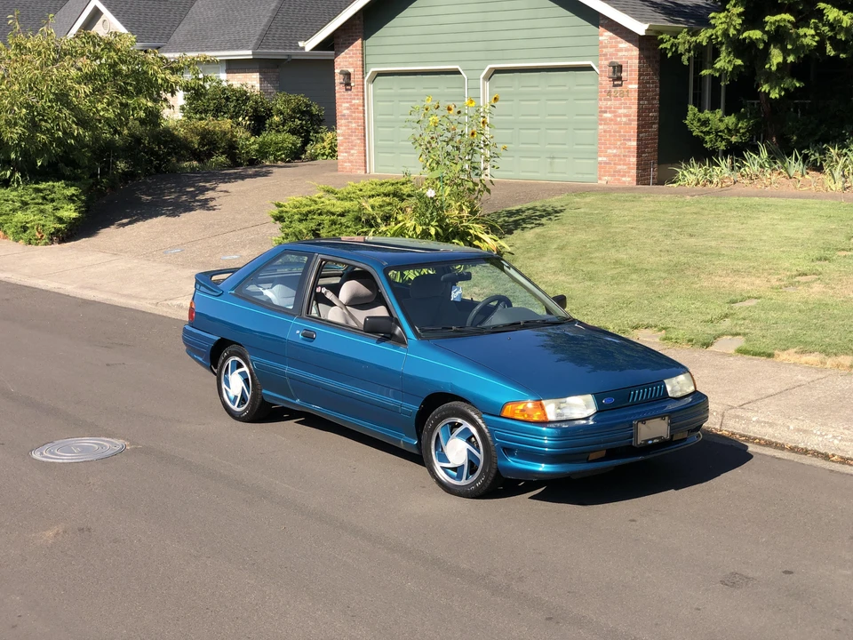 1992 Ford Escort (North America) - Image 19 of 31