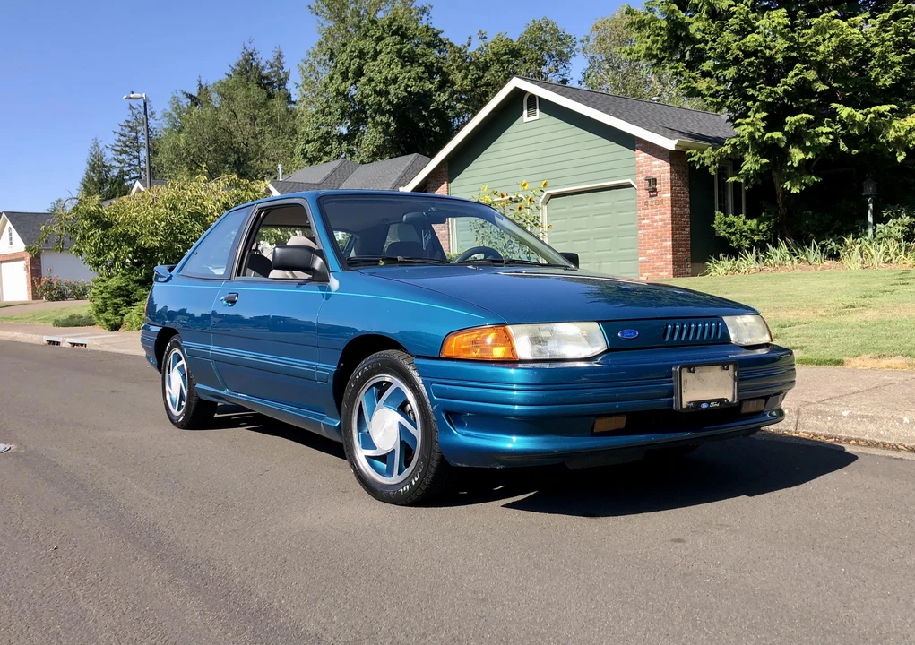 1992 Ford Escort (North America) - Image 17 of 31