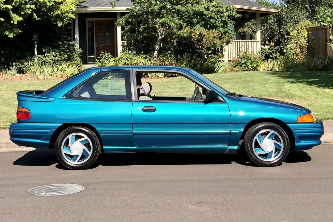 1992 Ford Escort (North America) - Image 3 of 31