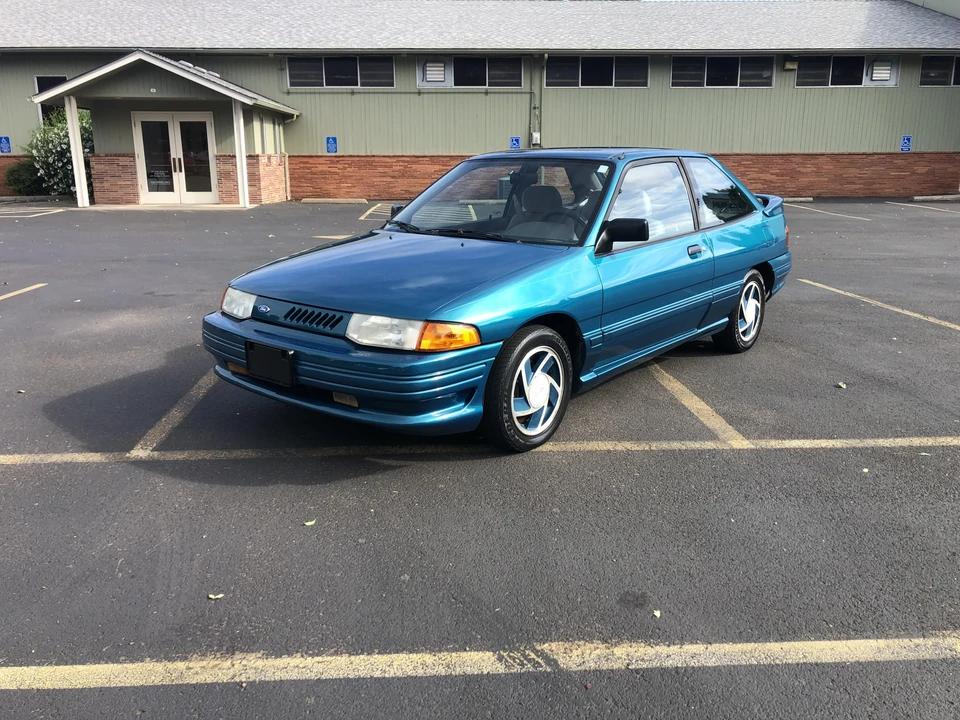 1992 Ford Escort (North America) - Image 9 of 31