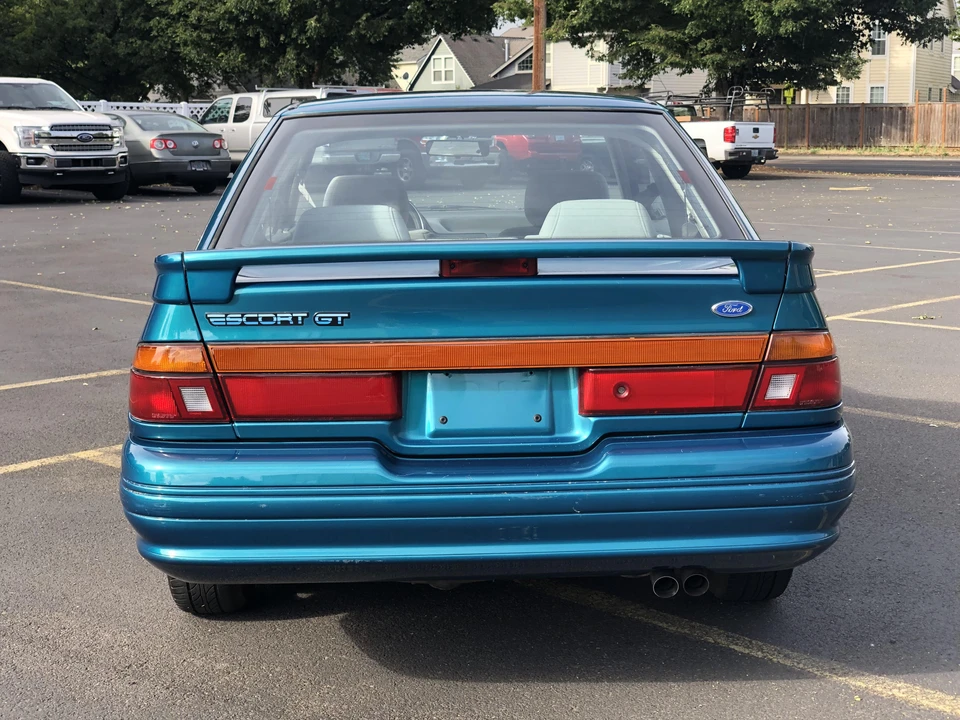 1992 Ford Escort (North America) - Image 13 of 31