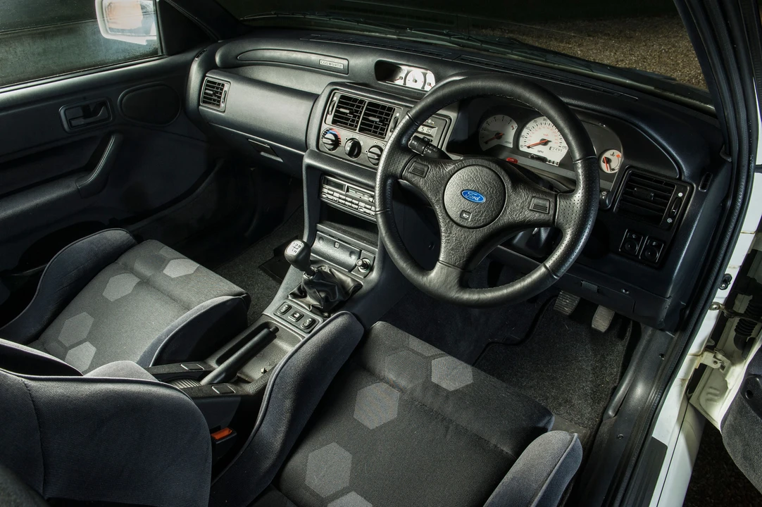 1992 Ford Escort RS Cosworth - Image 3 of 8